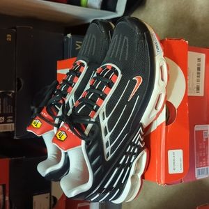 Airmax Plus 3 Track Red